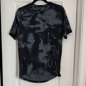 Under Armour Black and Gray Graphic Tee